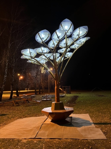 Solar tree