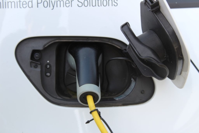 electric car plug 2