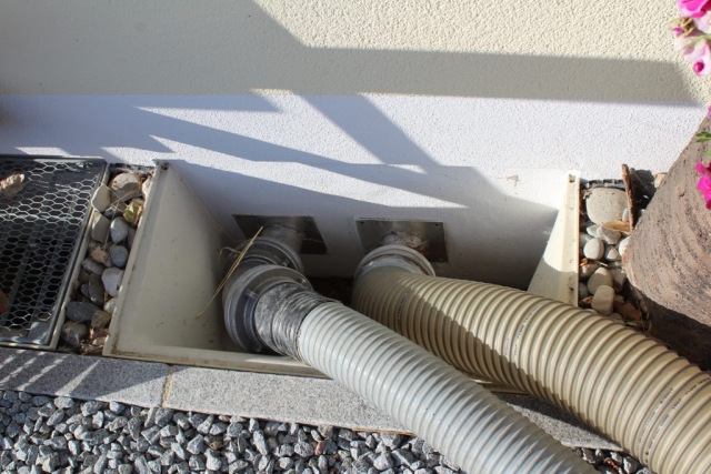 pellet filling pipes
